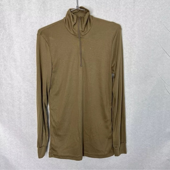 SEKRI Undershirt 1/4 Zip US Military Base Layer Shirt Polyester Undershirt small - Picture 1 of 5